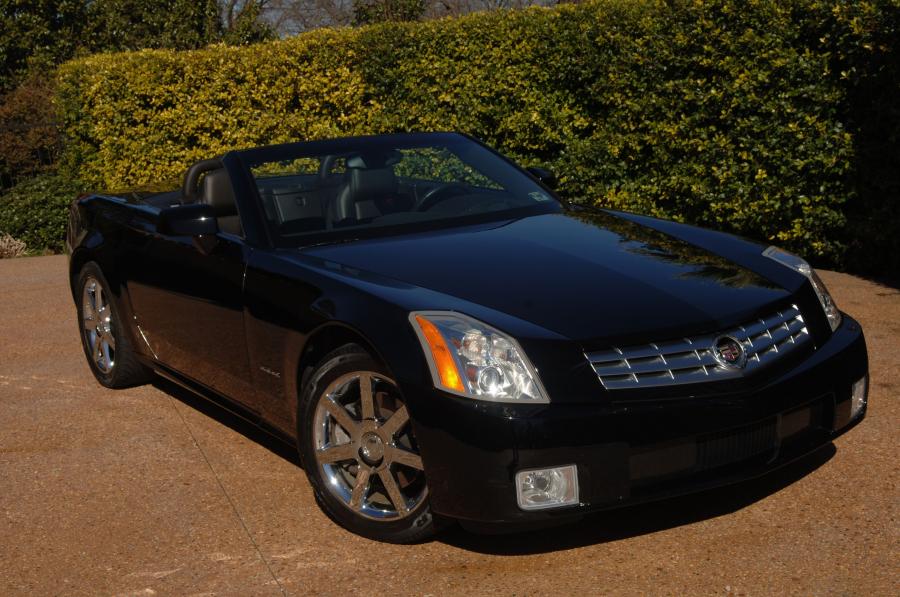  Cadillac XLR Roadster 2004 года  (фото 82 из 128)